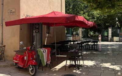 Restaurant avec terrasse à Cassis, dîner italien au cœur du village